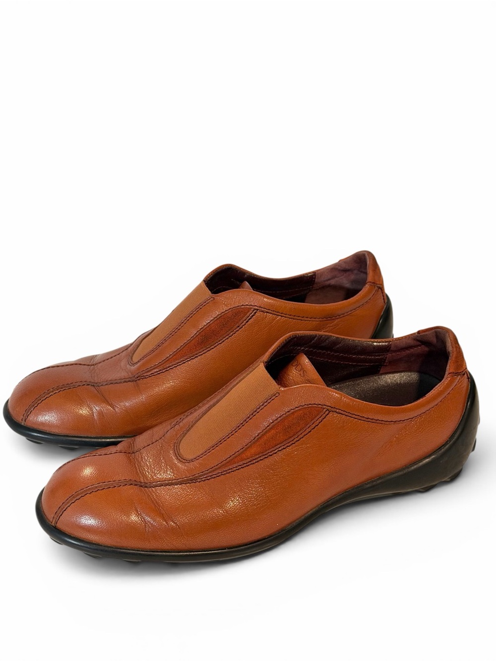Tod’s Slip On Loafers Size 39 Women’s Brown Leather Driving Shoe Moccasin Casual